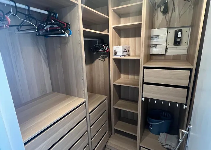 Appartement 6-8 Personnes, Acces Direct A Lyon